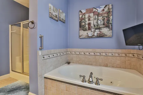 10 Wild Rose Drive Nashua NH 03063