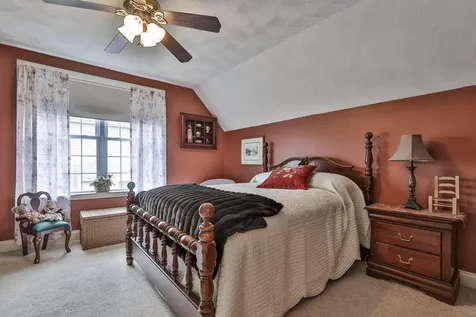 10 Wild Rose Drive Nashua NH 03063
