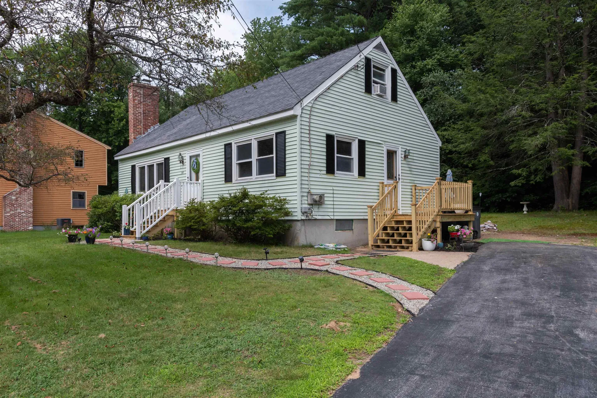 30 Whitehall Terrace Hooksett NH 03106