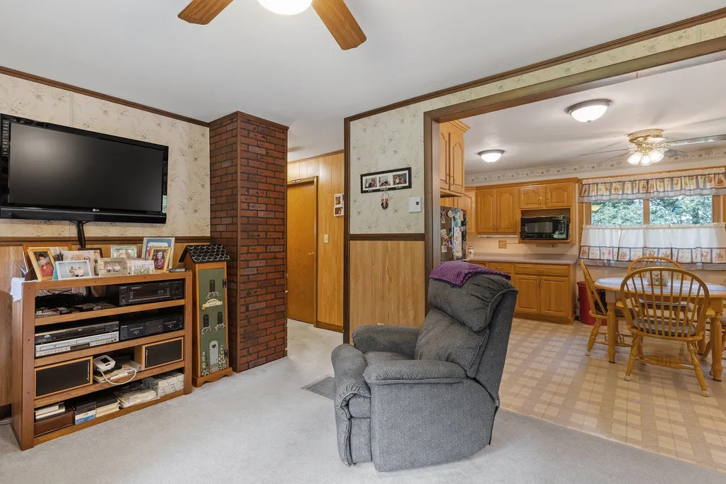 49 Blueberry Lane Northfield NH 03276