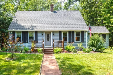 353 Tanglewood Drive Henniker NH 03242