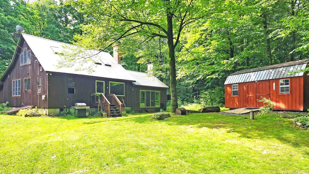 325 Goodrich Road Chester VT 05143
