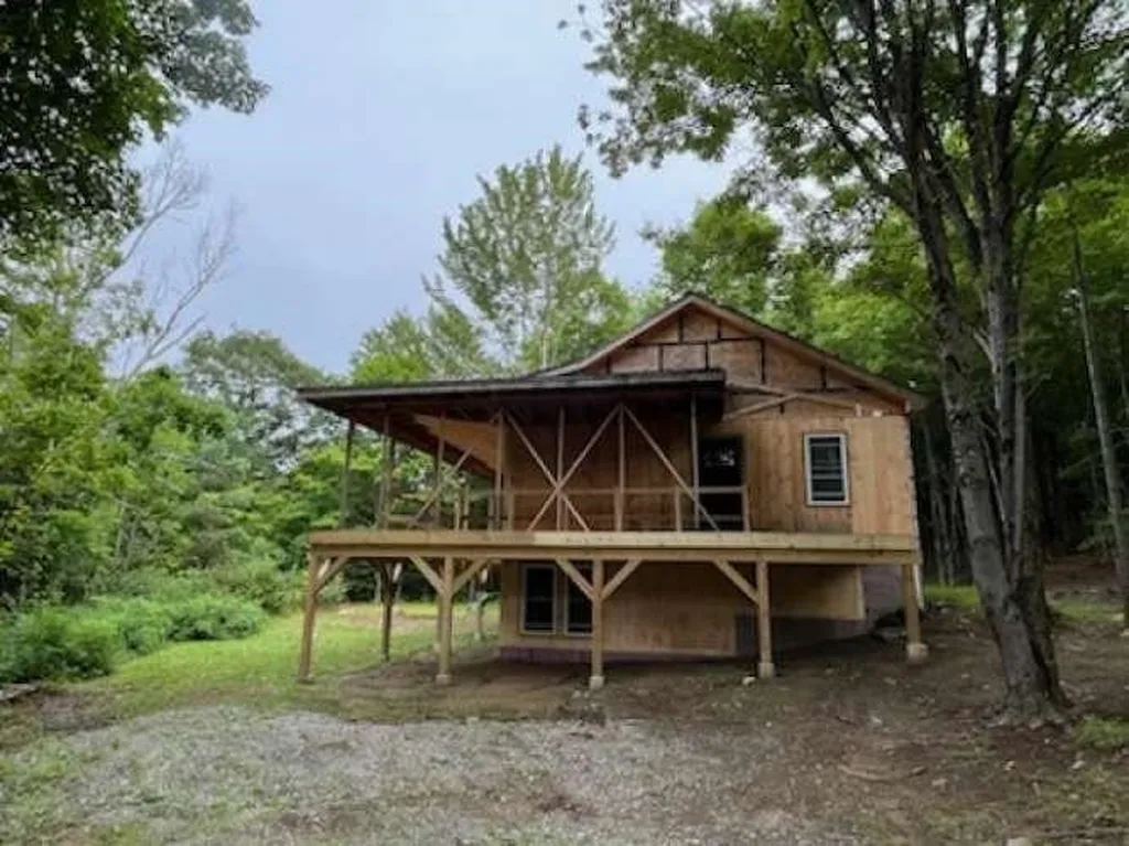 1 Whittlesey Lane Hartland VT 05048