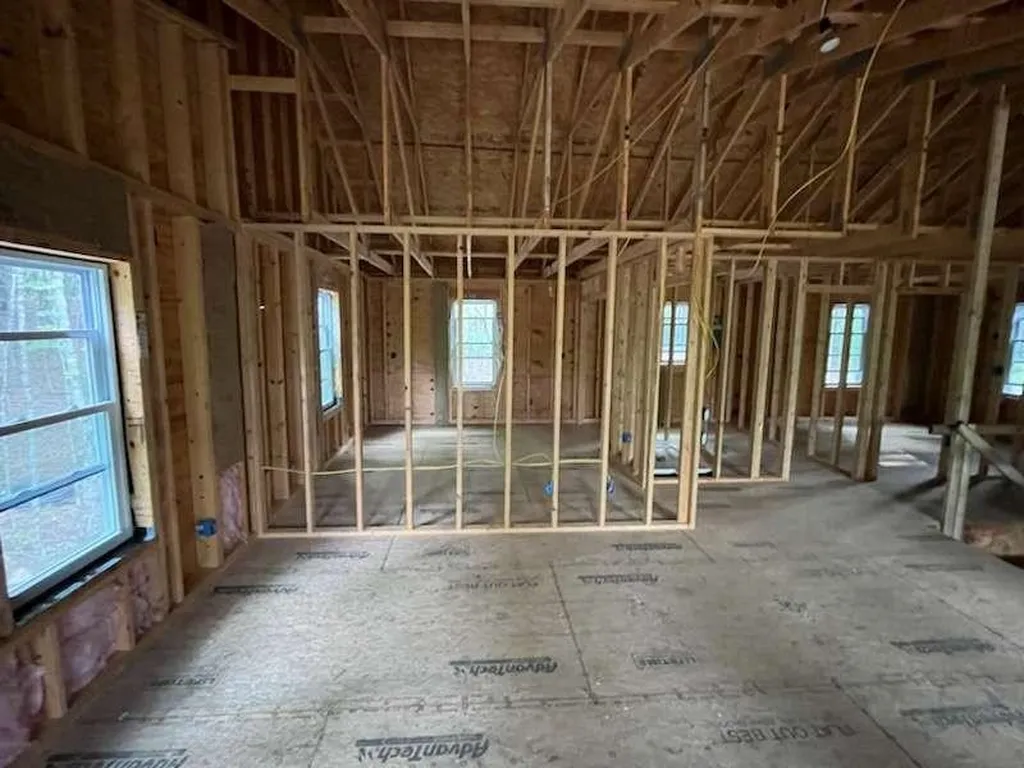 1 Whittlesey Lane Hartland VT 05048
