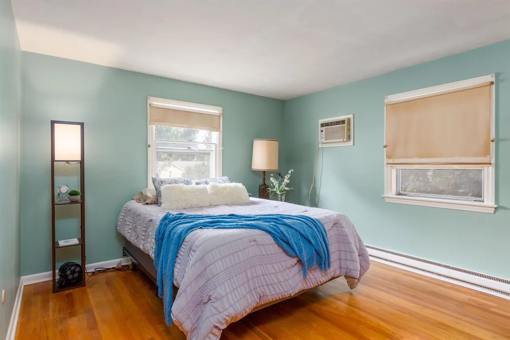 9 Cranwell Avenue South Burlington VT 05403