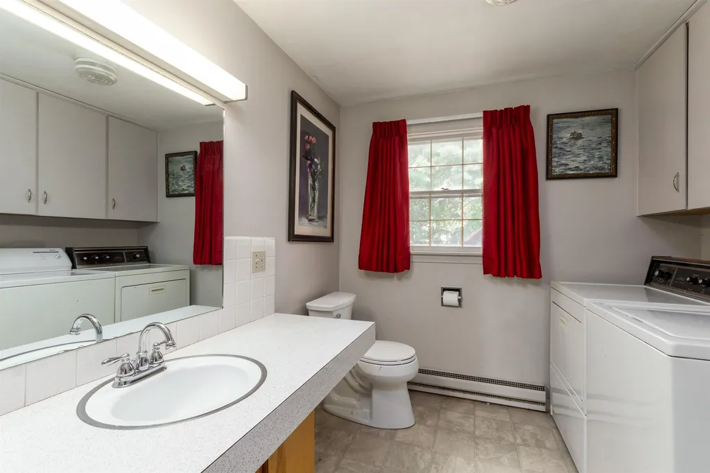 9 Cranwell Avenue South Burlington VT 05403