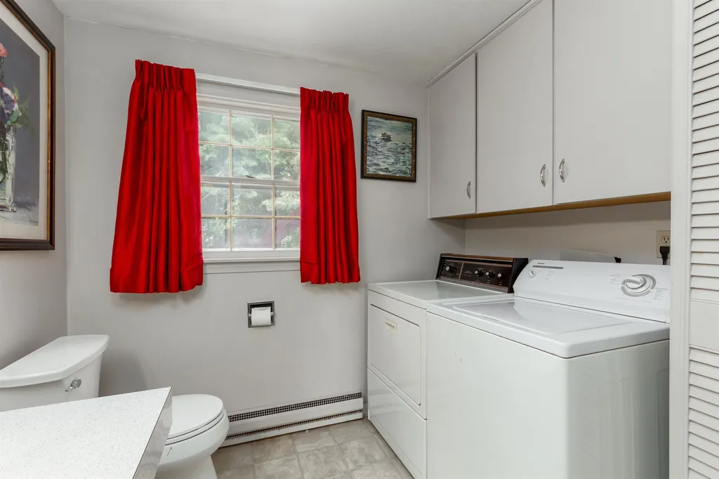 9 Cranwell Avenue South Burlington VT 05403