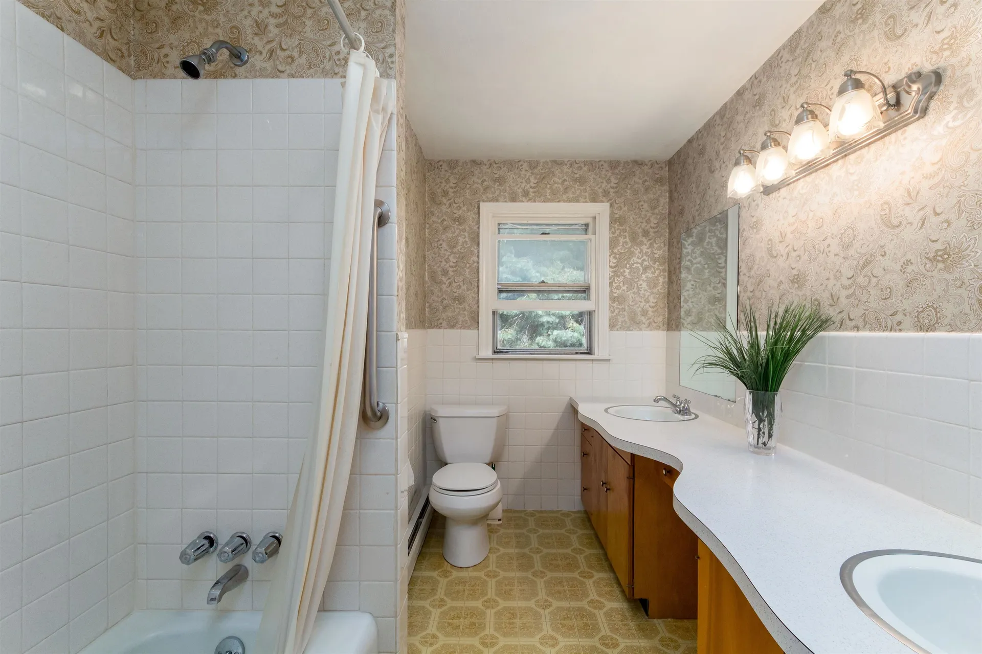 9 Cranwell Avenue South Burlington VT 05403