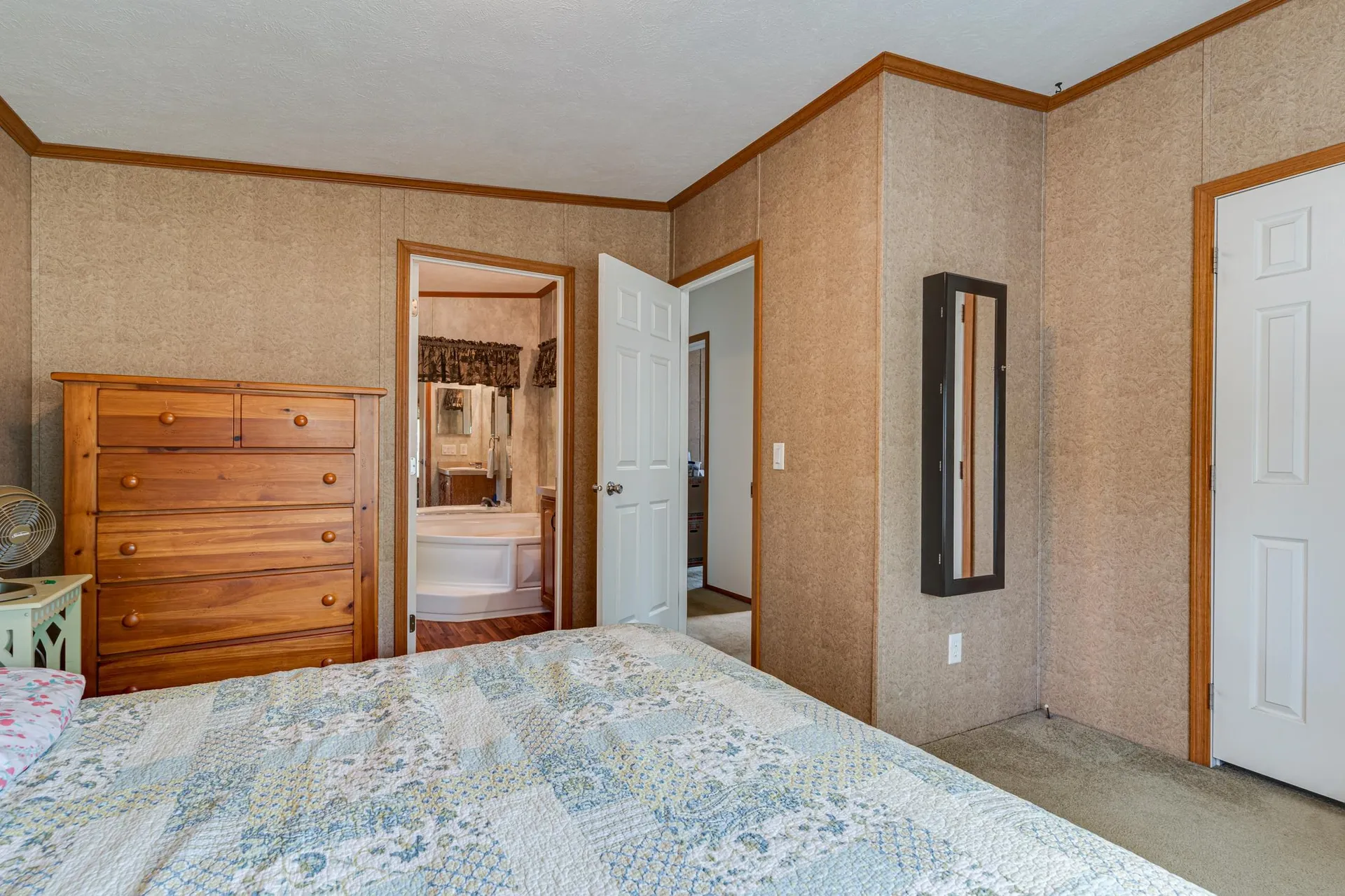 205 Robin Hood Lane Exeter NH 03833
