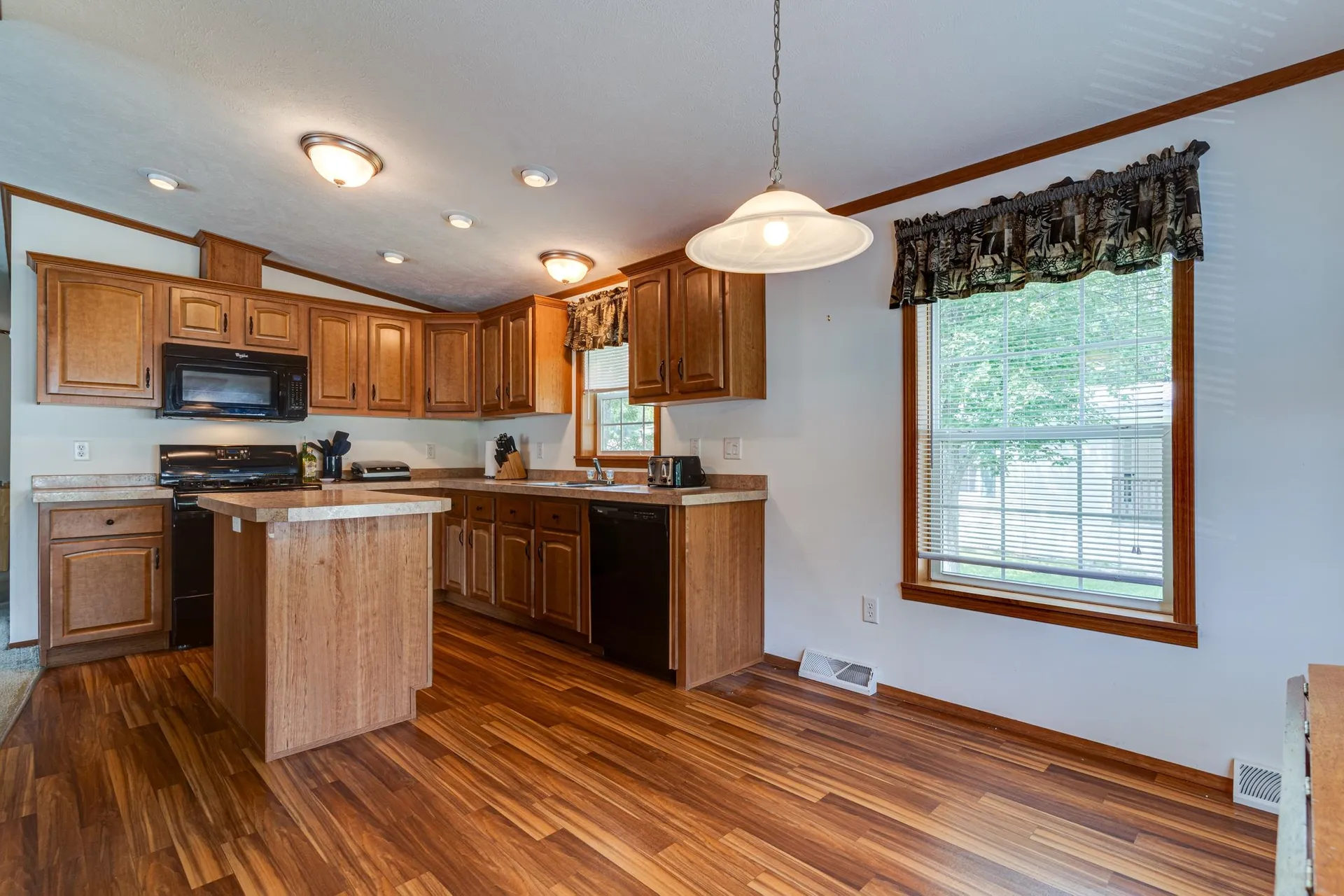 205 Robin Hood Lane Exeter NH 03833