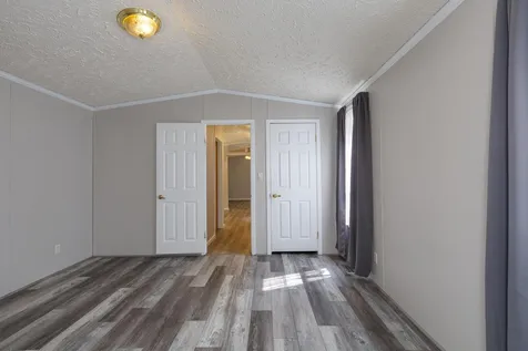12 Bookholz Way Tamworth NH 03886