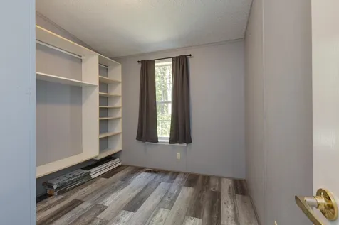12 Bookholz Way Tamworth NH 03886