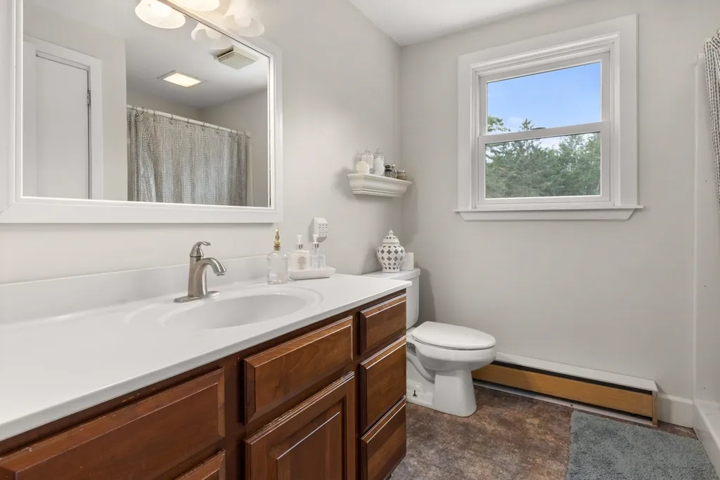 20 Furber Drive Lee NH 03861