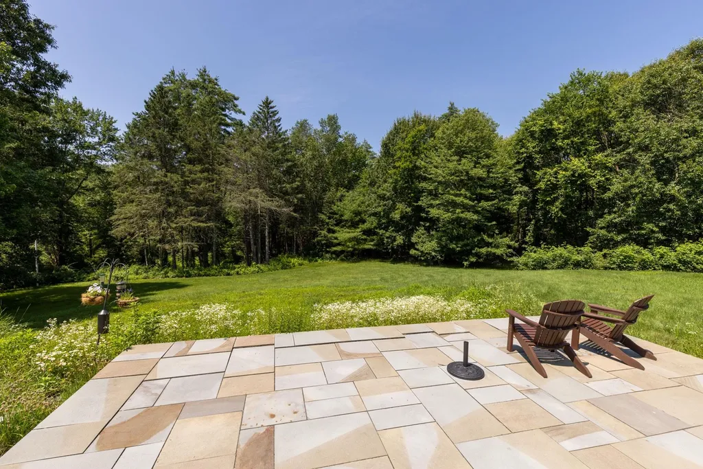 20 Furber Drive Lee NH 03861