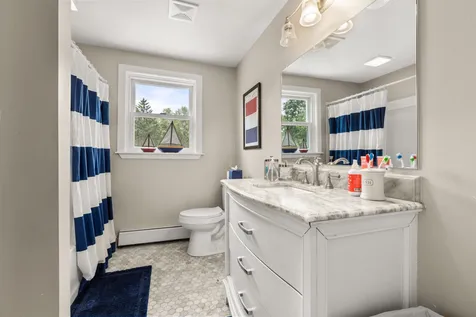20 Furber Drive Lee NH 03861