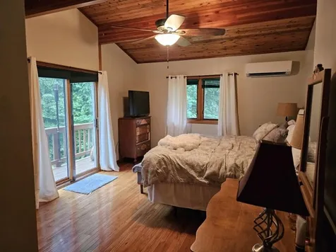 21 Croft Way Laconia NH 03246