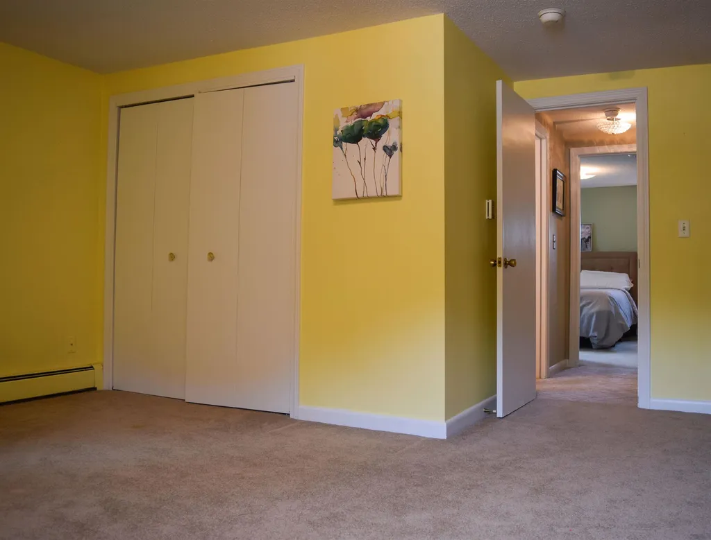 35 Ashwood Avenue Salem NH 03079