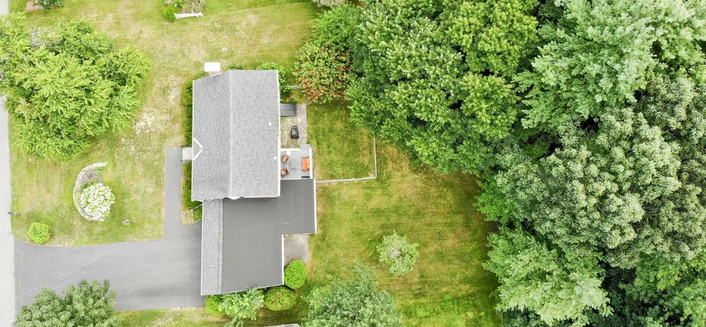 35 Ashwood Avenue Salem NH 03079