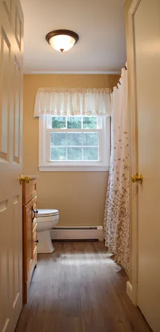 35 Ashwood Avenue Salem NH 03079
