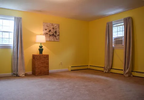 35 Ashwood Avenue Salem NH 03079