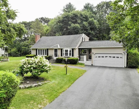 35 Ashwood Avenue Salem NH 03079