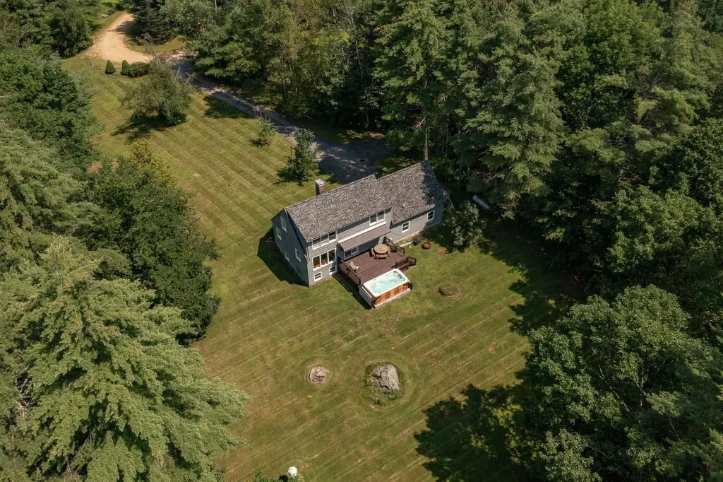 35 Wellington Way Barrington NH 03825