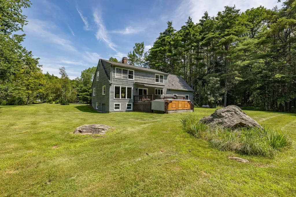 35 Wellington Way Barrington NH 03825