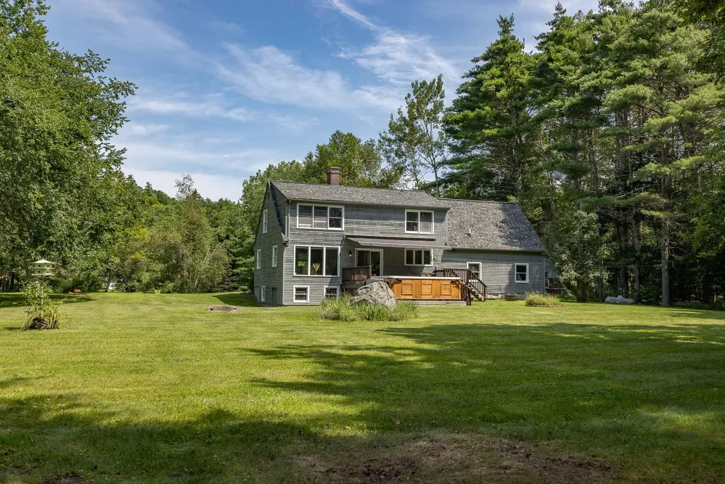 35 Wellington Way Barrington NH 03825