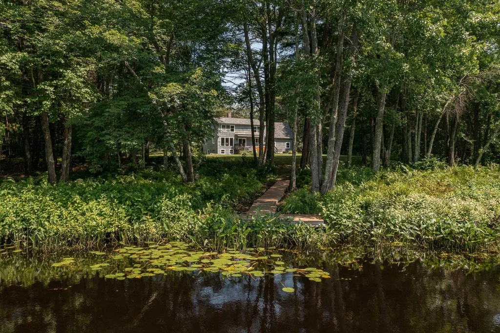 35 Wellington Way Barrington NH 03825