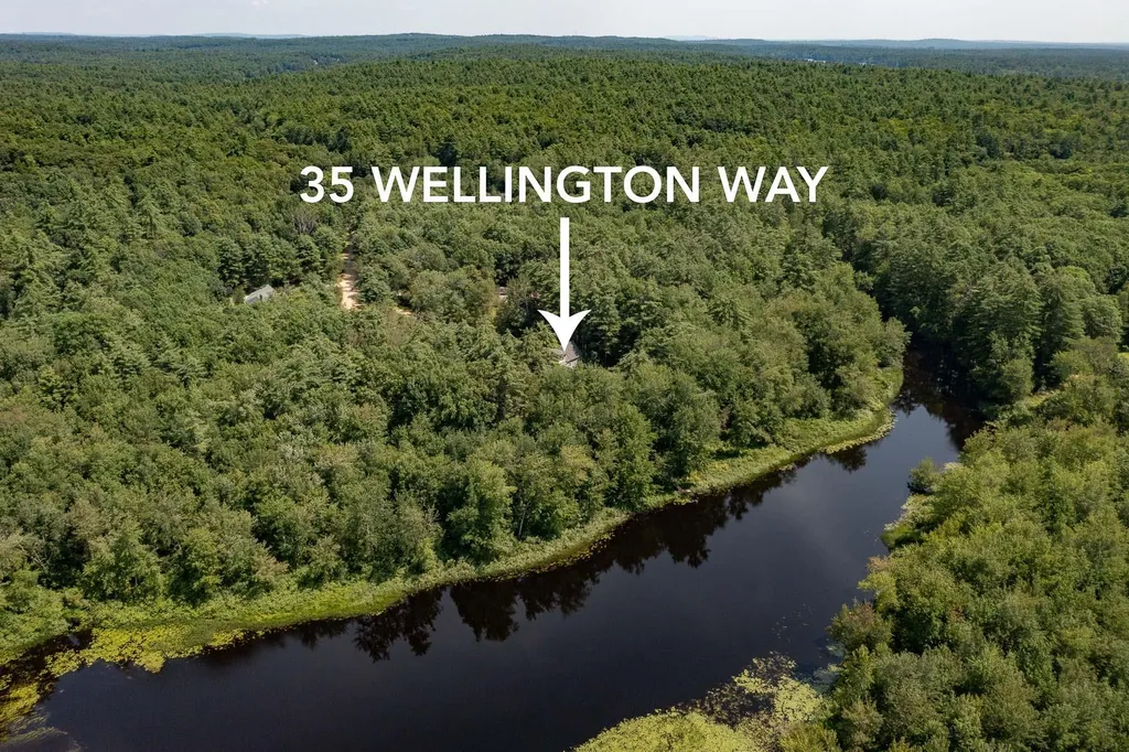 35 Wellington Way Barrington NH 03825