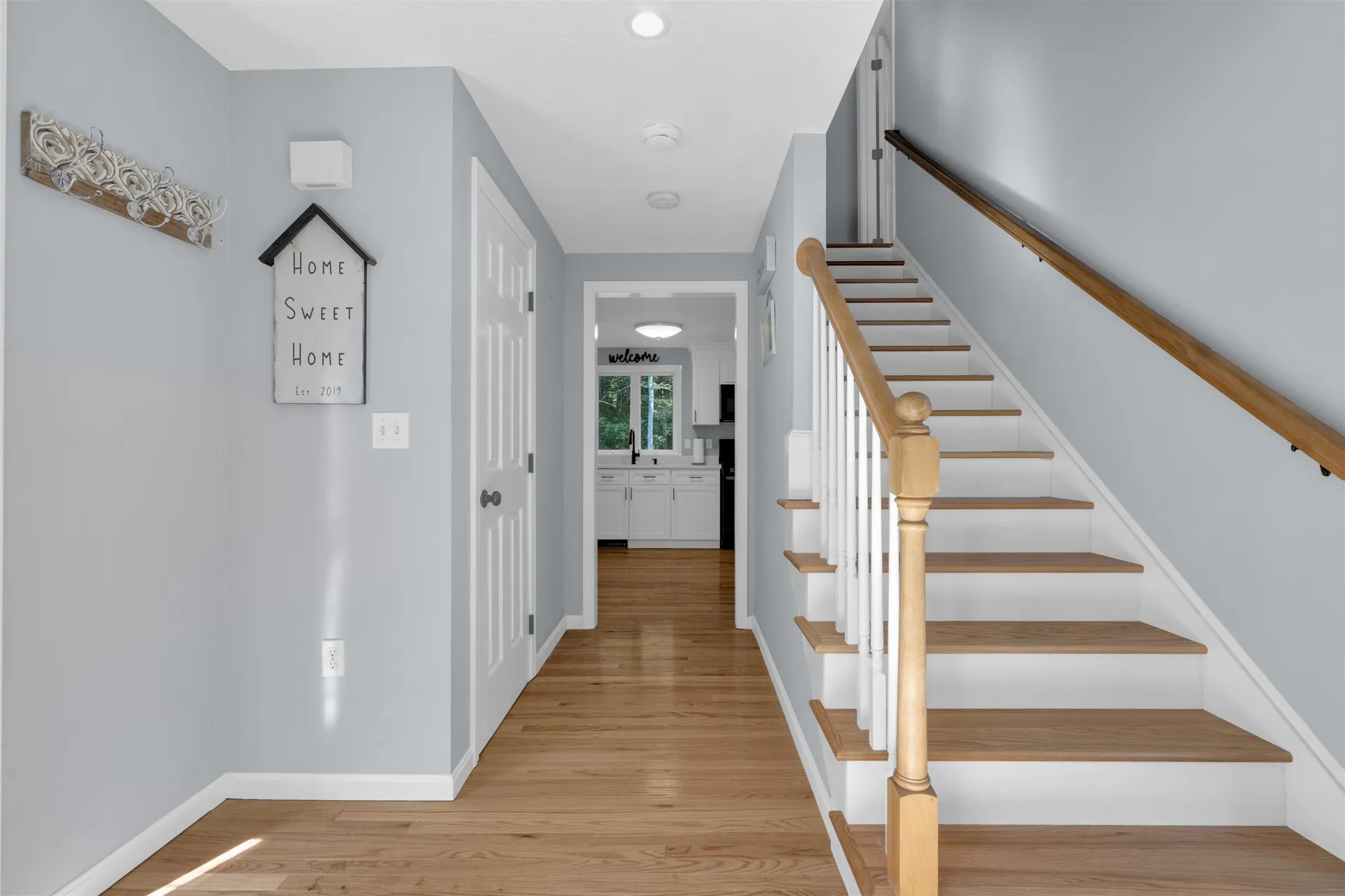 4 Hitching Post Lane Salem NH 03079