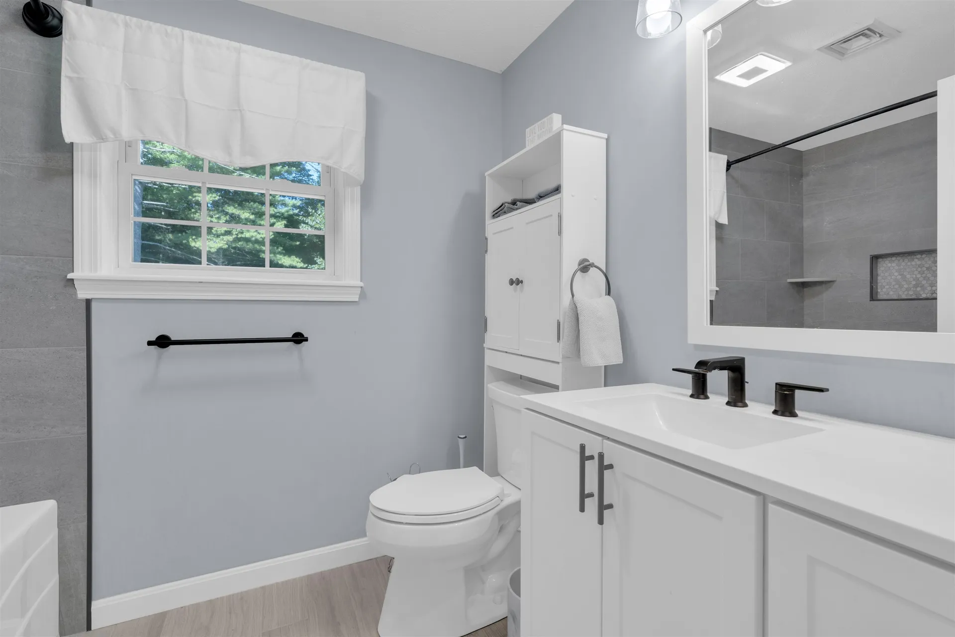 4 Hitching Post Lane Salem NH 03079