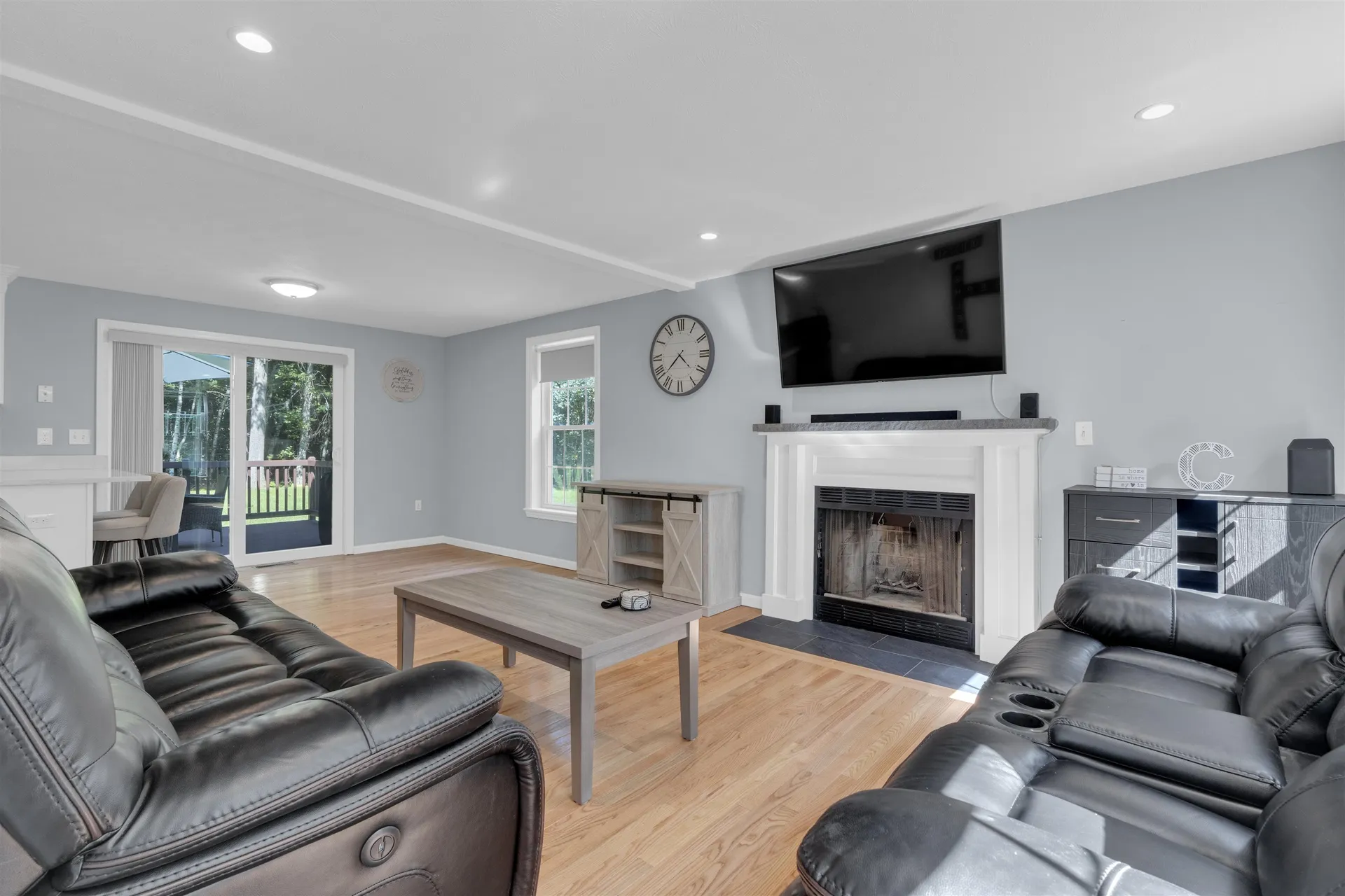 4 Hitching Post Lane Salem NH 03079