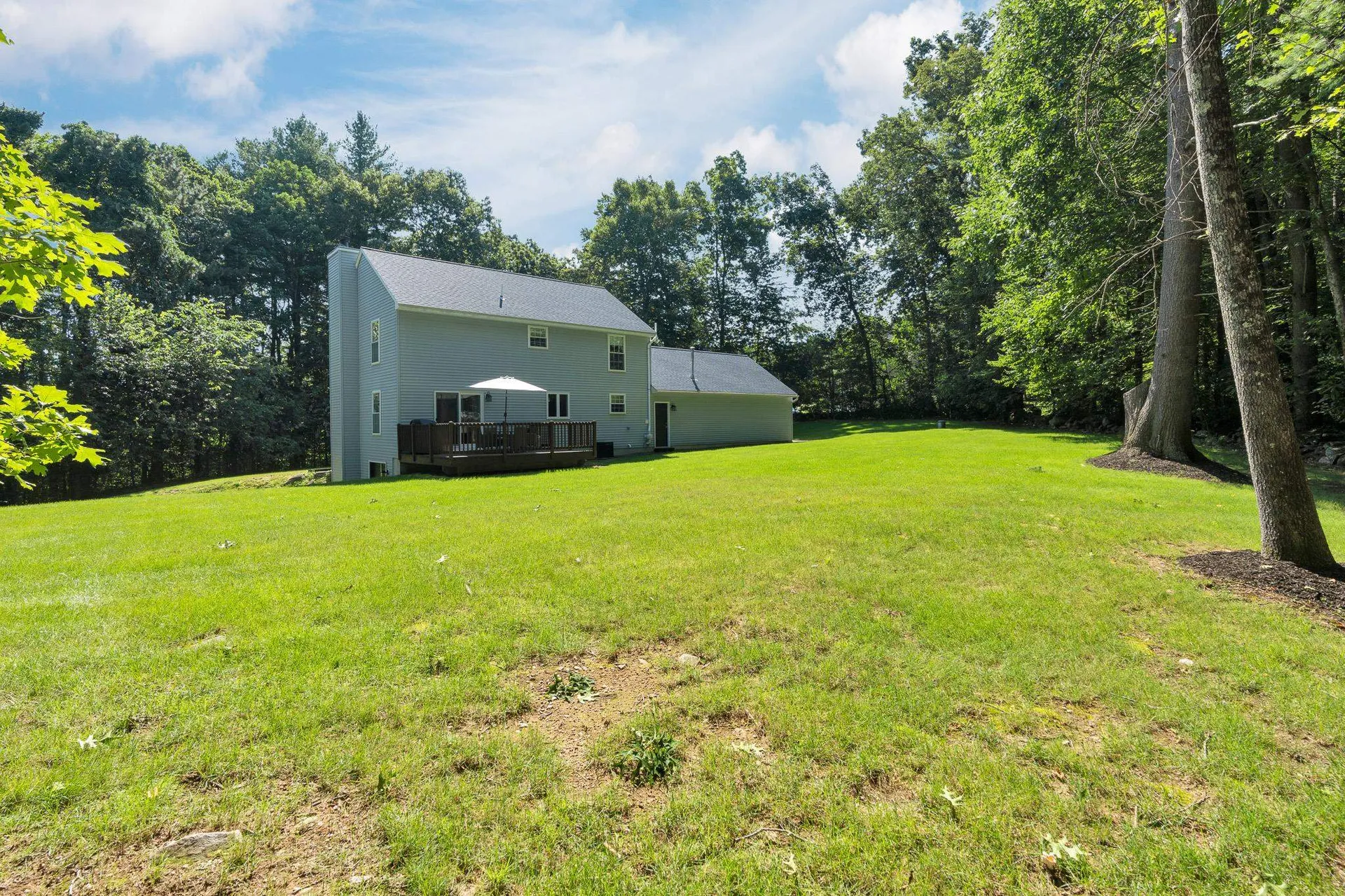 4 Hitching Post Lane Salem NH 03079
