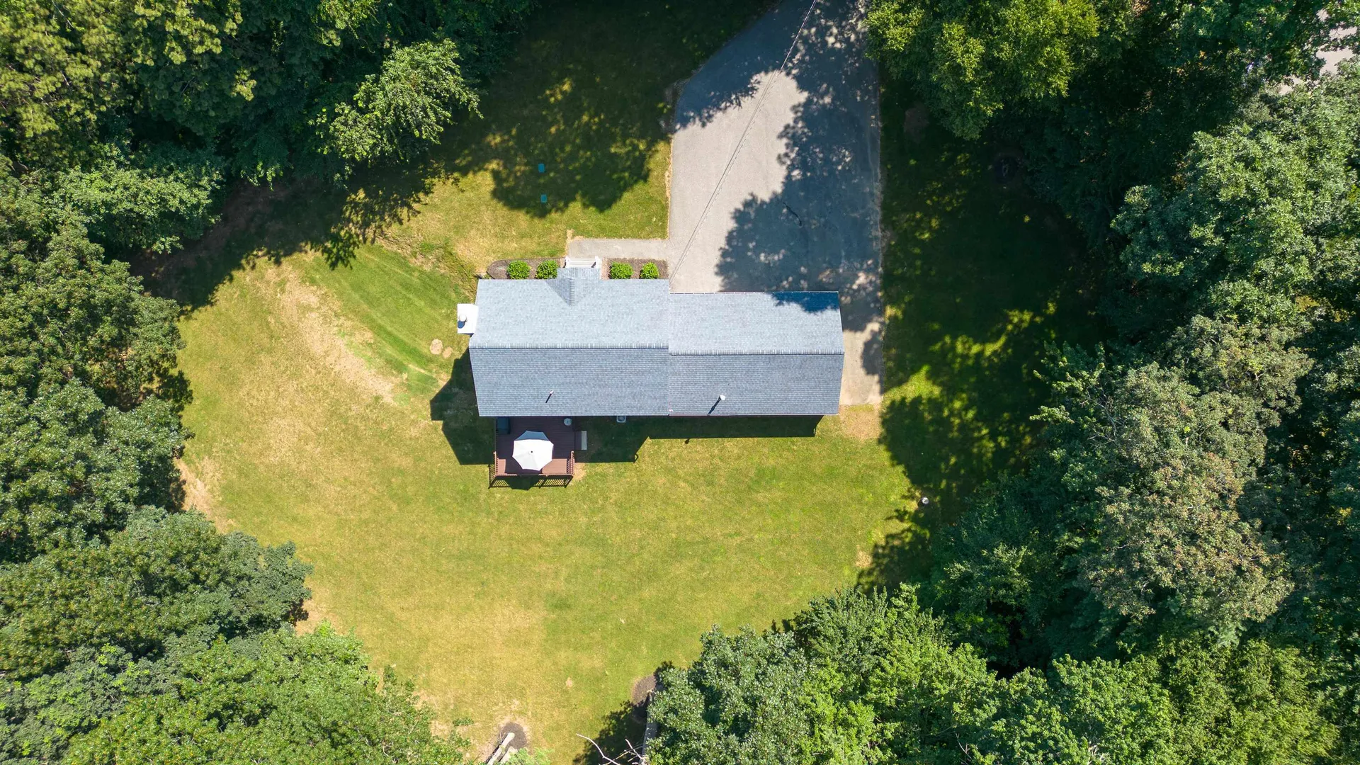 4 Hitching Post Lane Salem NH 03079