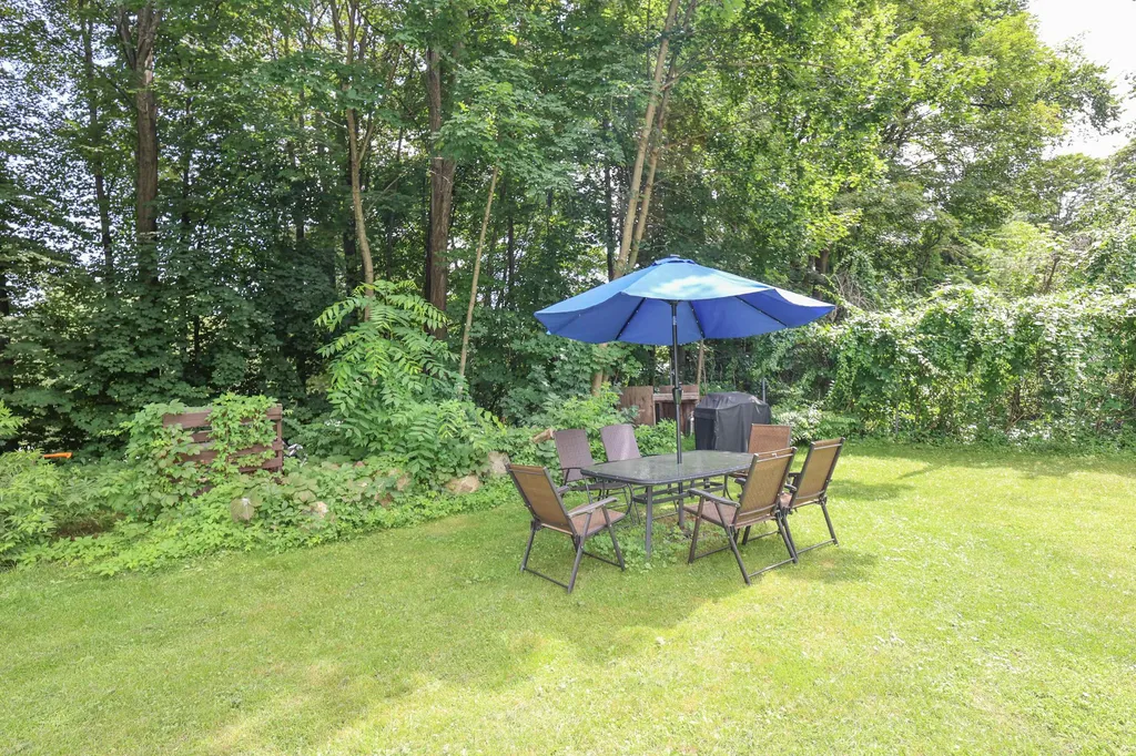88 W Broadway Street Derry NH 03038