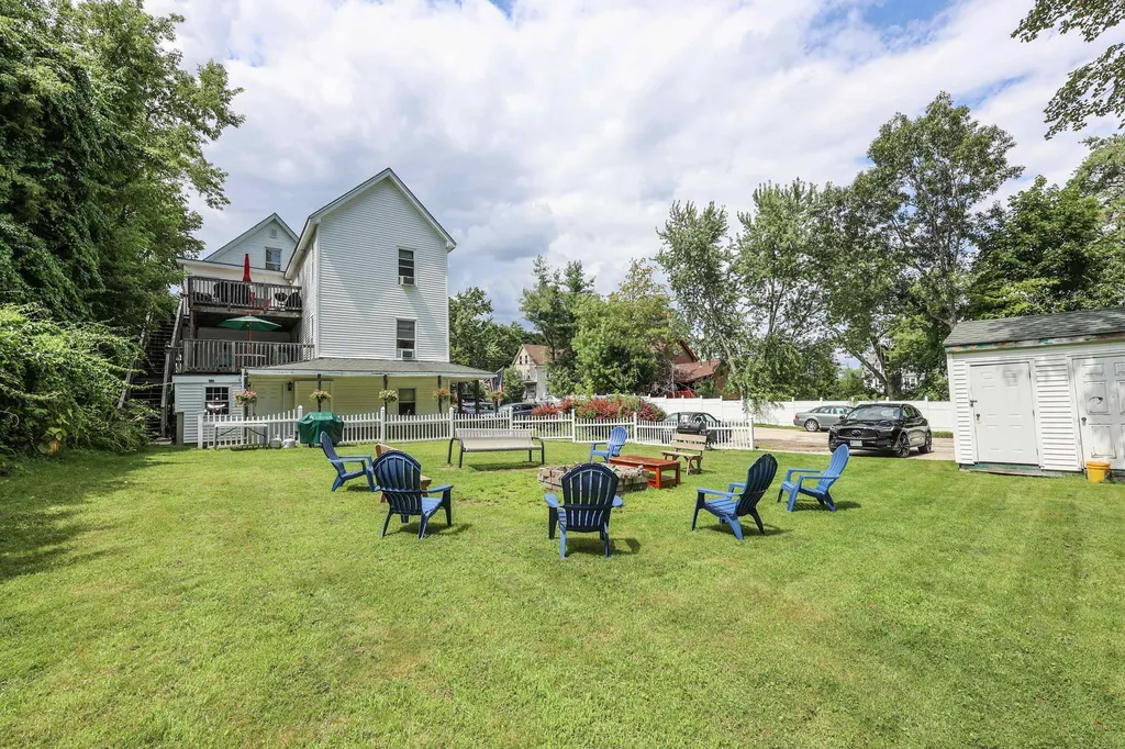 88 W Broadway Street Derry NH 03038