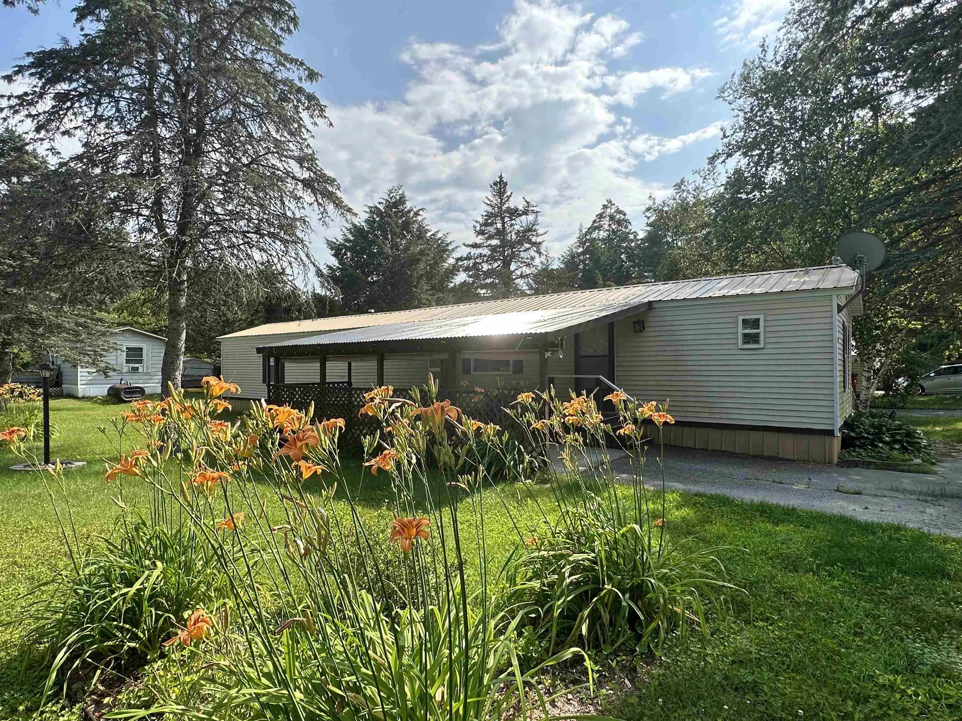 10 Mulberry Lane Hartford VT 05001