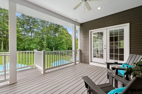 6 Harvest Drive Derry NH 03038