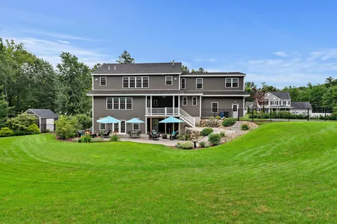 6 Harvest Drive Derry NH 03038