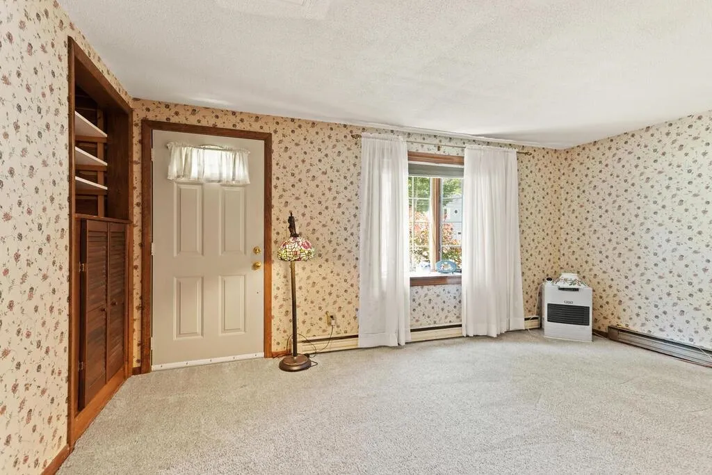 22 Corson Street Rochester NH 03867