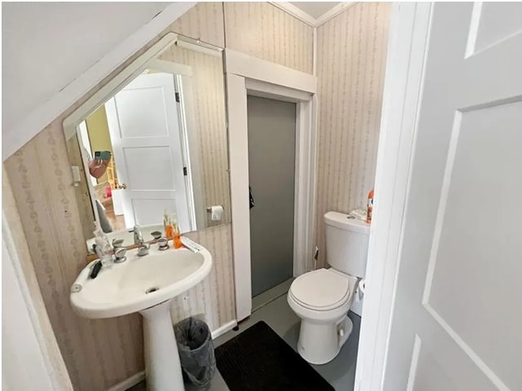 153 Shaker Hill Road Enfield NH 03748