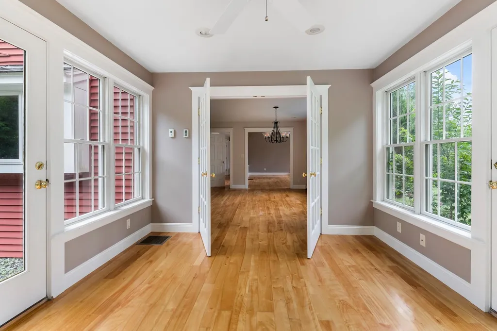 17 Clarke Road Wilmot NH 03287