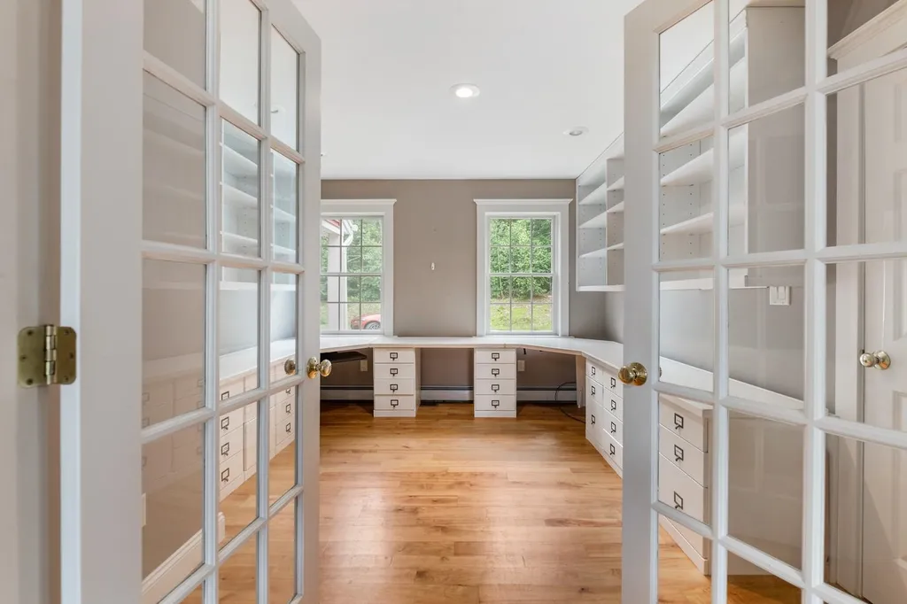 17 Clarke Road Wilmot NH 03287