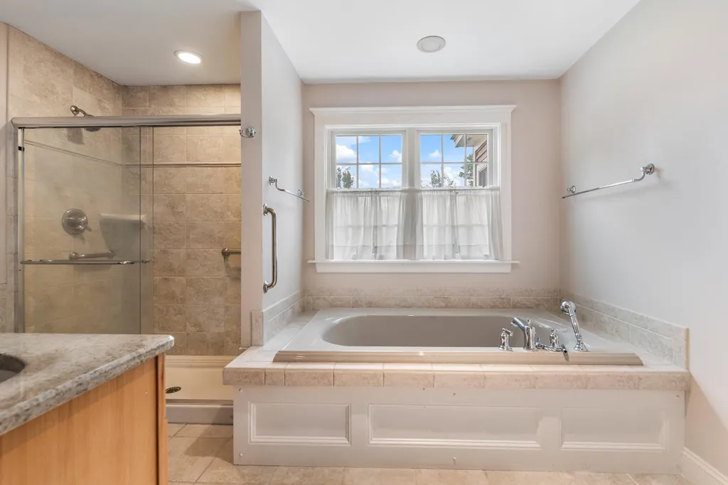 17 Clarke Road Wilmot NH 03287