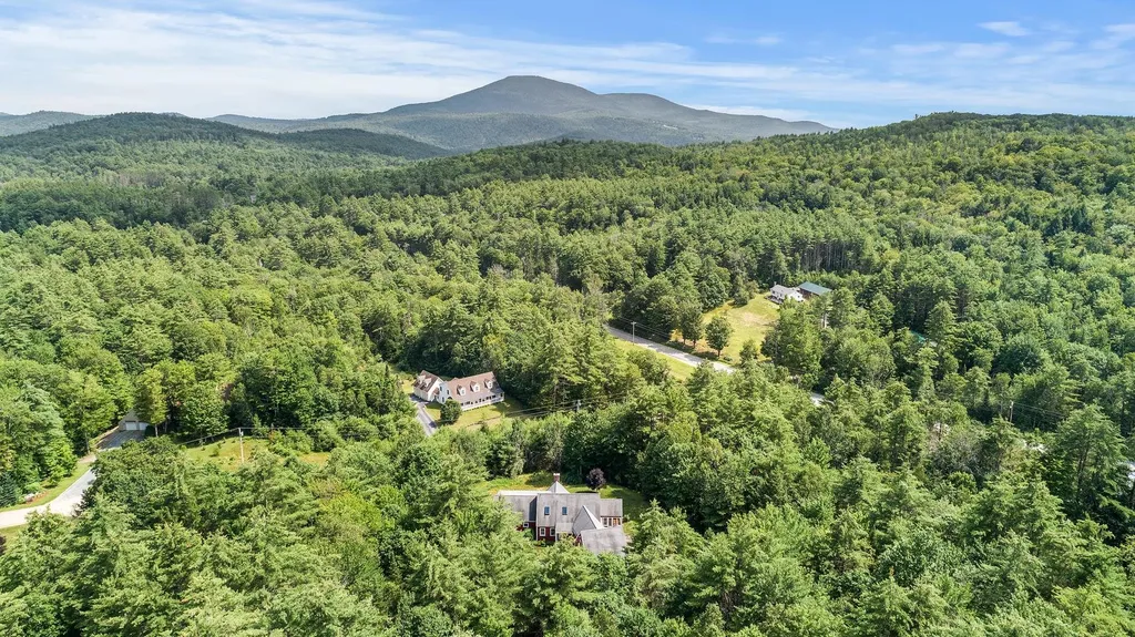 17 Clarke Road Wilmot NH 03287