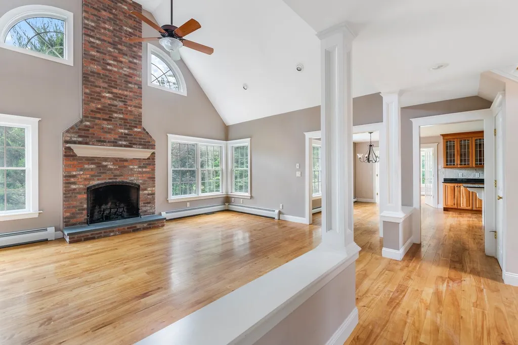 17 Clarke Road Wilmot NH 03287