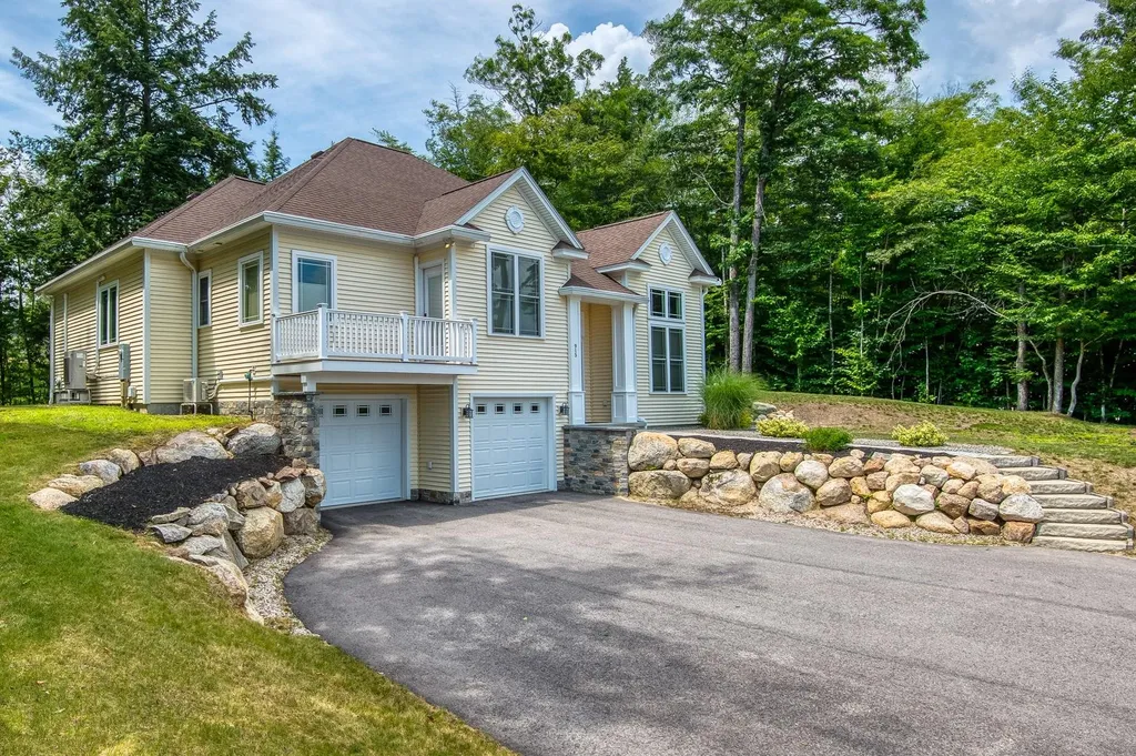 915 Grandview Road Conway NH 03818