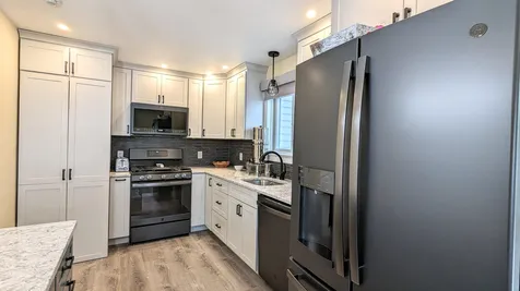 60 Weirs Road Gilford NH 03249