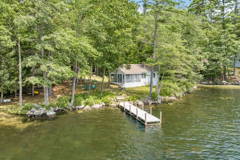 22 Beth Lane Meredith NH 03253